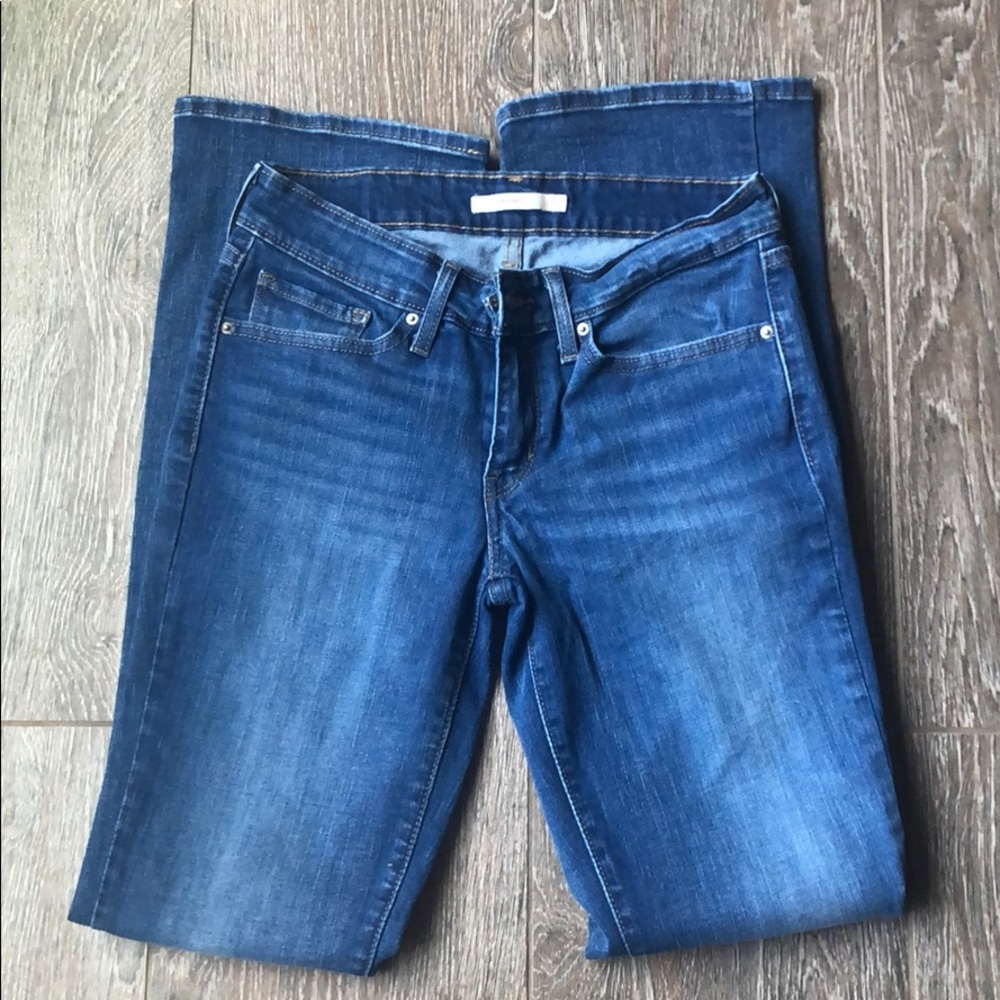 Levi 715 Bootcut size 27